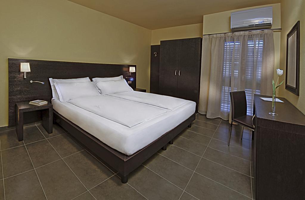Hotel Il Nido Dell'Etna Linguaglossa Zimmer foto